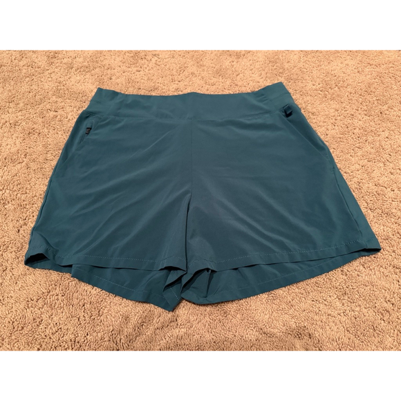 Athleta Pants - Athleta Teal Brooklyn Short 12 EUC